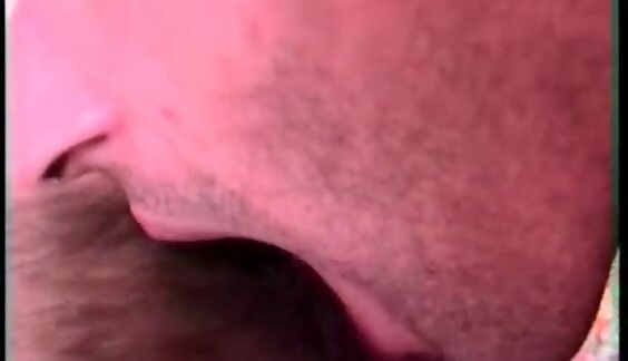 Orgia casalinga con moglie troia 