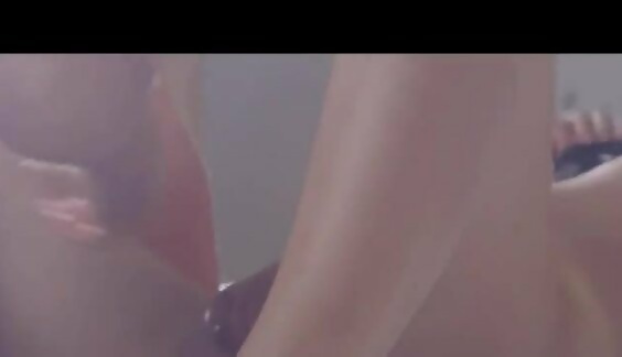 Coppia fa sesso passionale